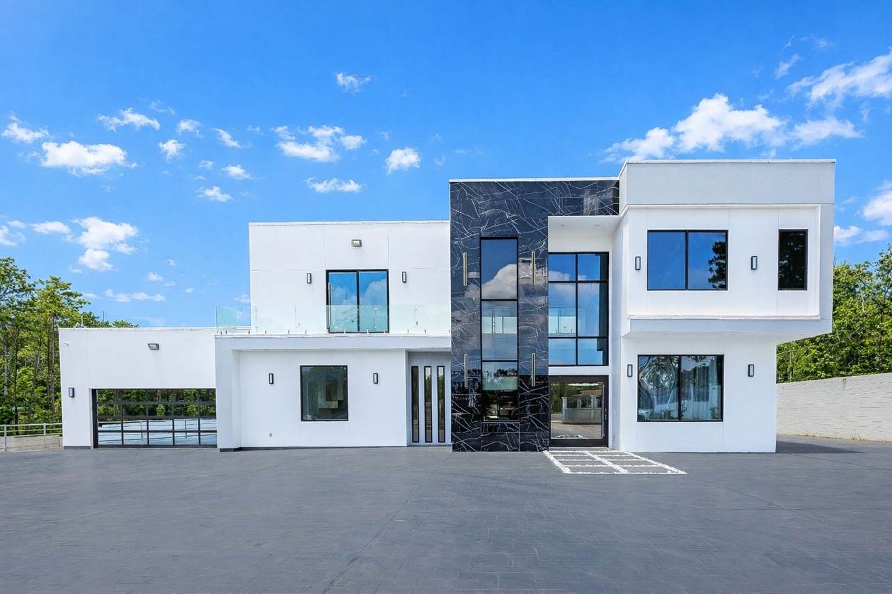 19315 Desna Drive - Photo 1