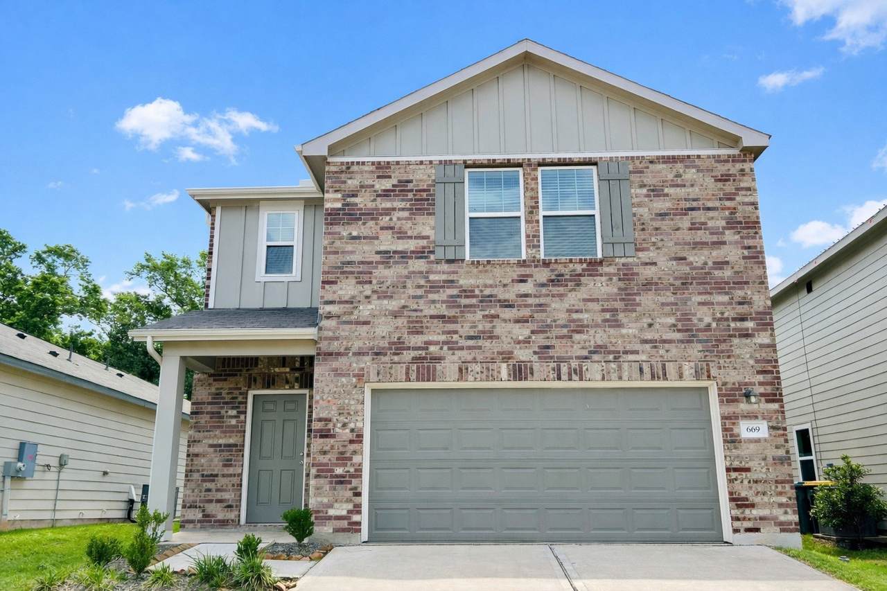 669 Amesbury Road - Photo 1
