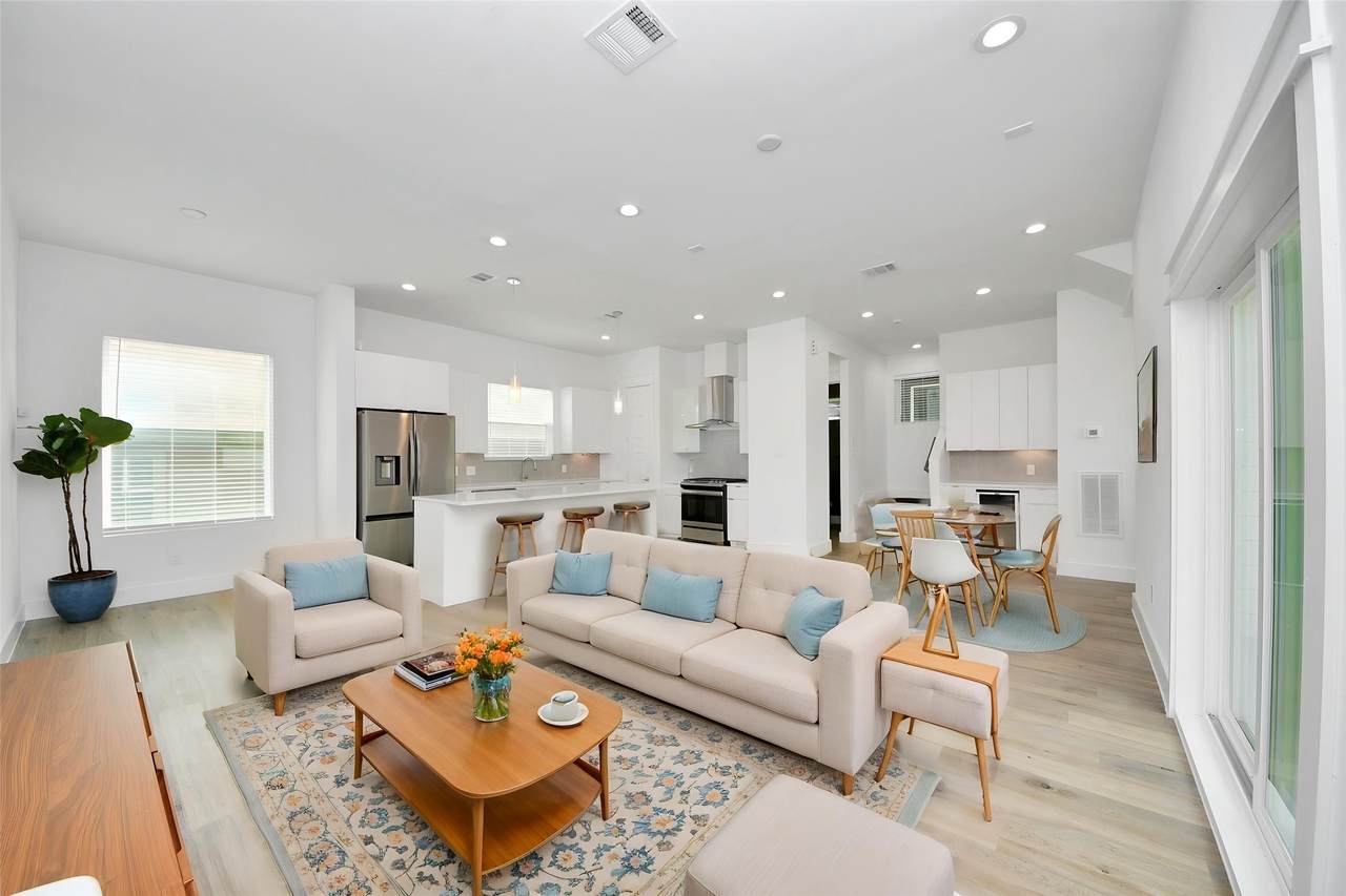 4608 Coke Street - Photo 1