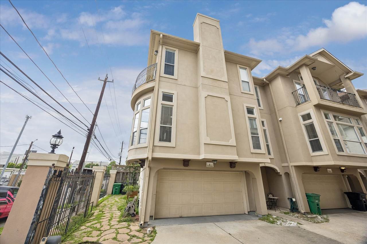 1304 Dart Street - Photo 1