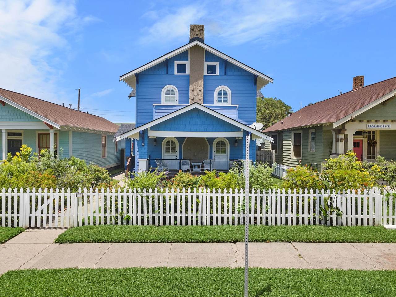 3212 Avenue R 1/2 - Photo 1