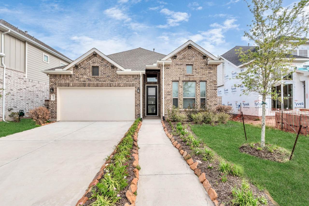 9622 Chateau Hill Drive - Photo 1