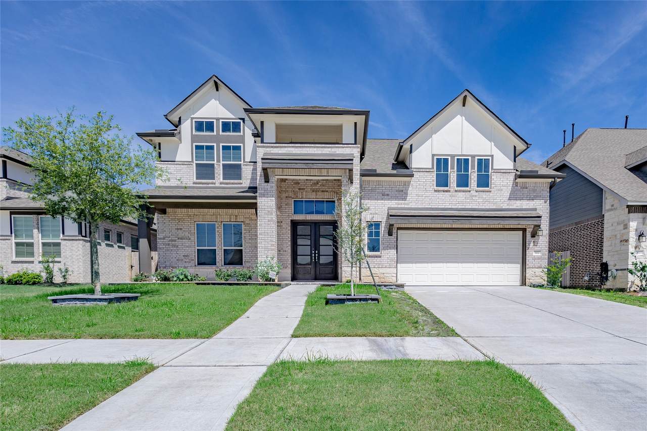 5111 Crystal Brook Drive - Photo 1