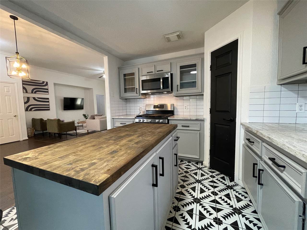 6526 Paris Street - Photo 1