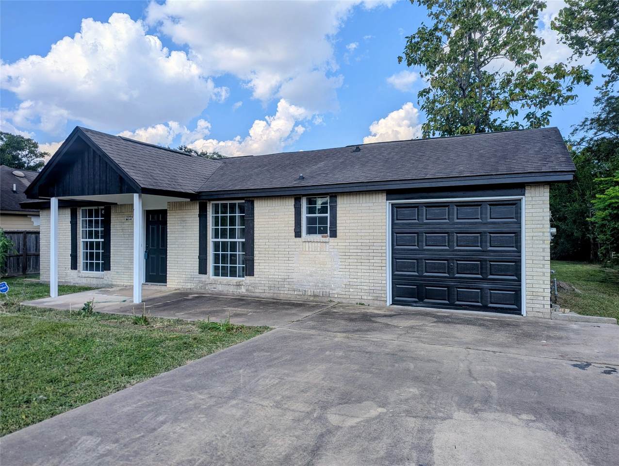 12727 Zavalla Street - Photo 1