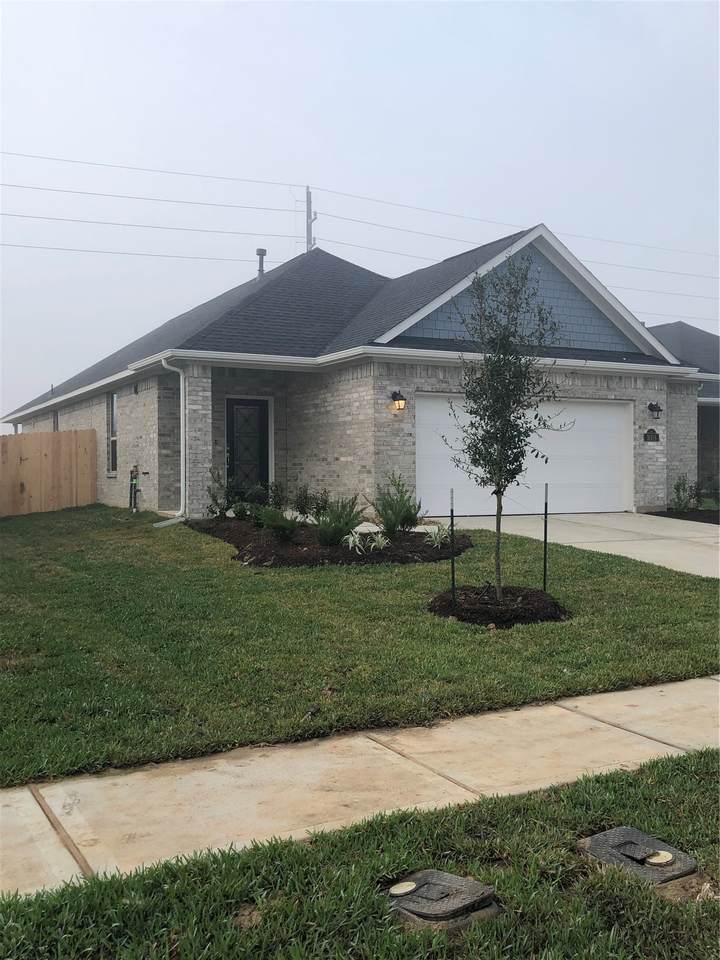 31315 Conover Drive - Photo 1