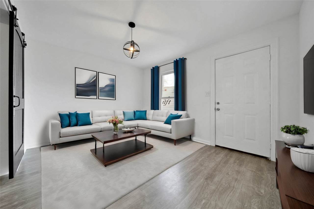 1710 Shelby Street - Photo 1