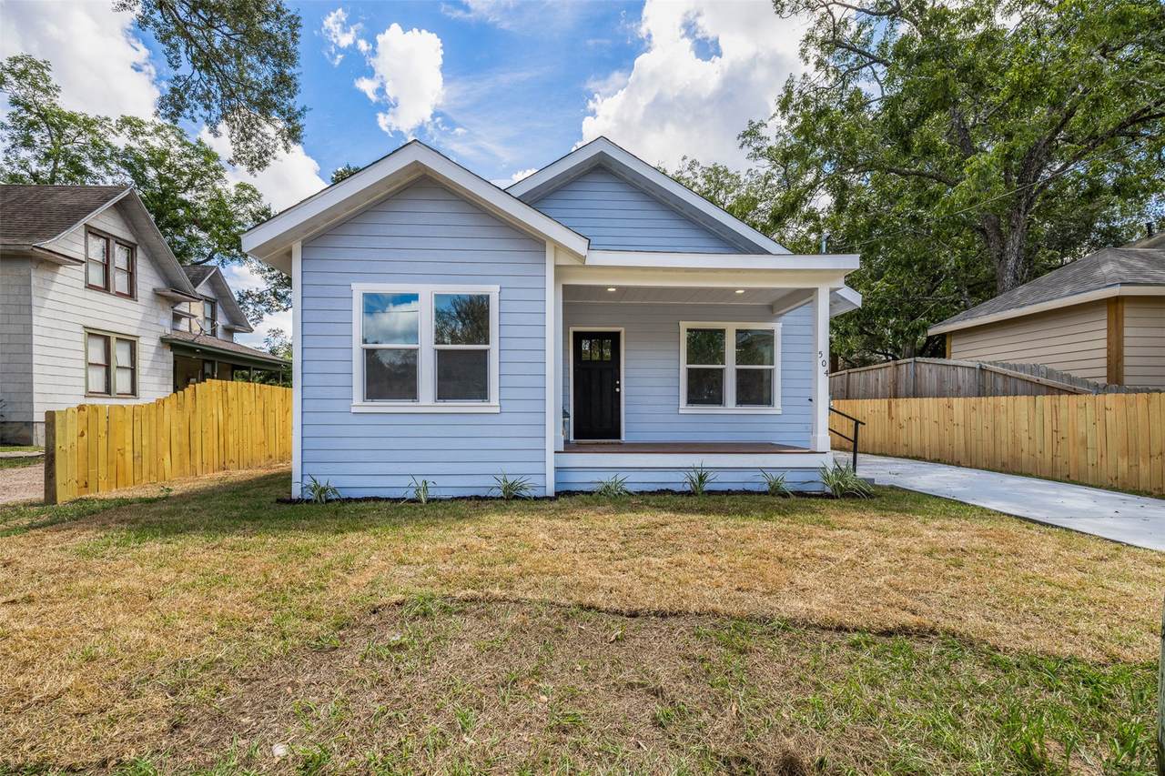 504 Lake Avenue - Photo 1