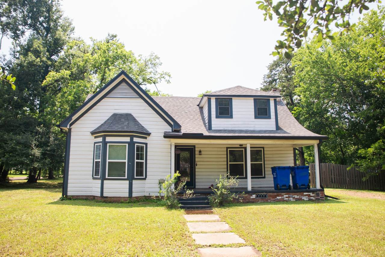 617 5th Street - Photo 1