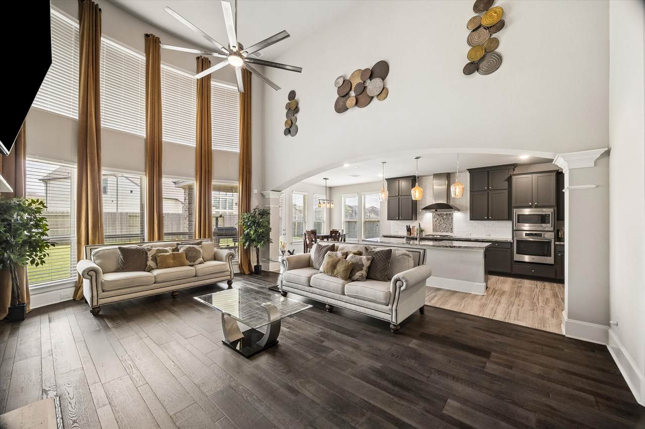 1907 Sapphire Pines Lane - Photo 1