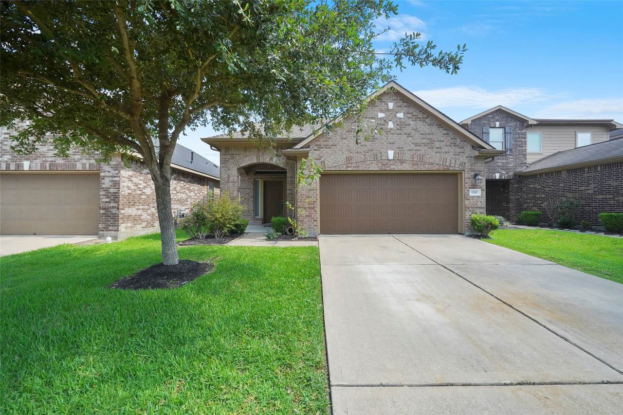 9303 Fuqua Breeze Drive - Photo 1