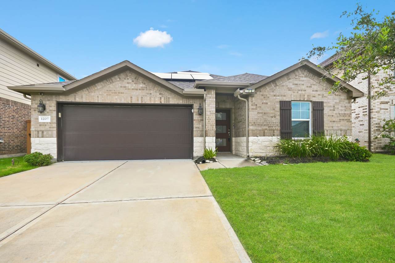 1207 Cascade Hills Drive - Photo 1