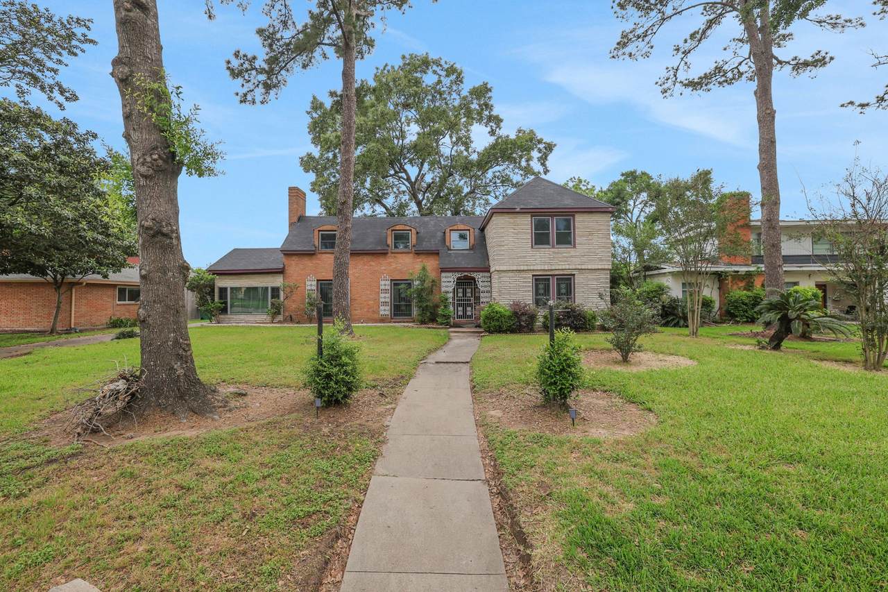 4119 Fernwood Drive - Photo 1