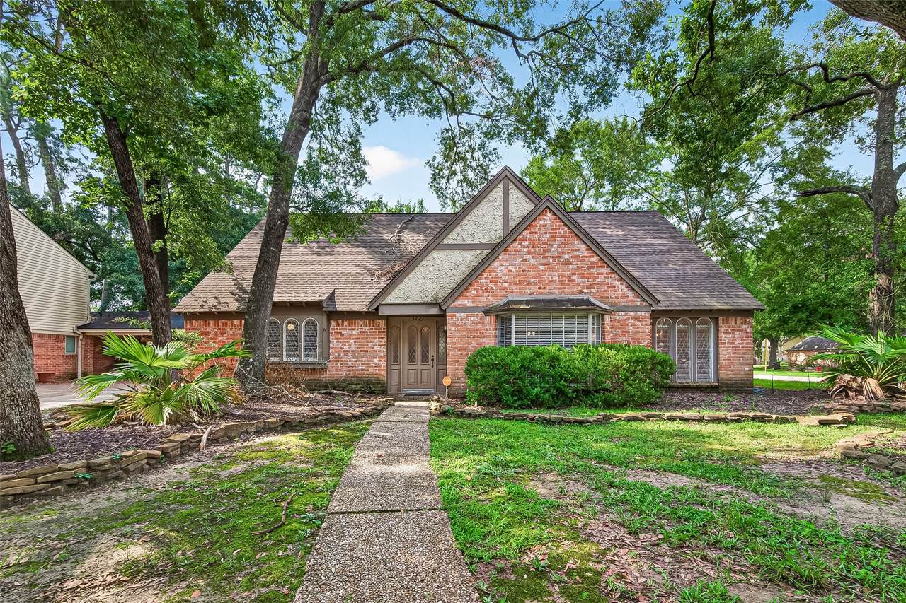 5623 Pinewilde Drive - Photo 1