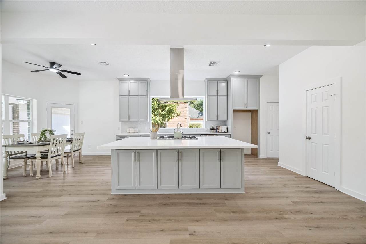 3303 Vista Lake Drive - Photo 1