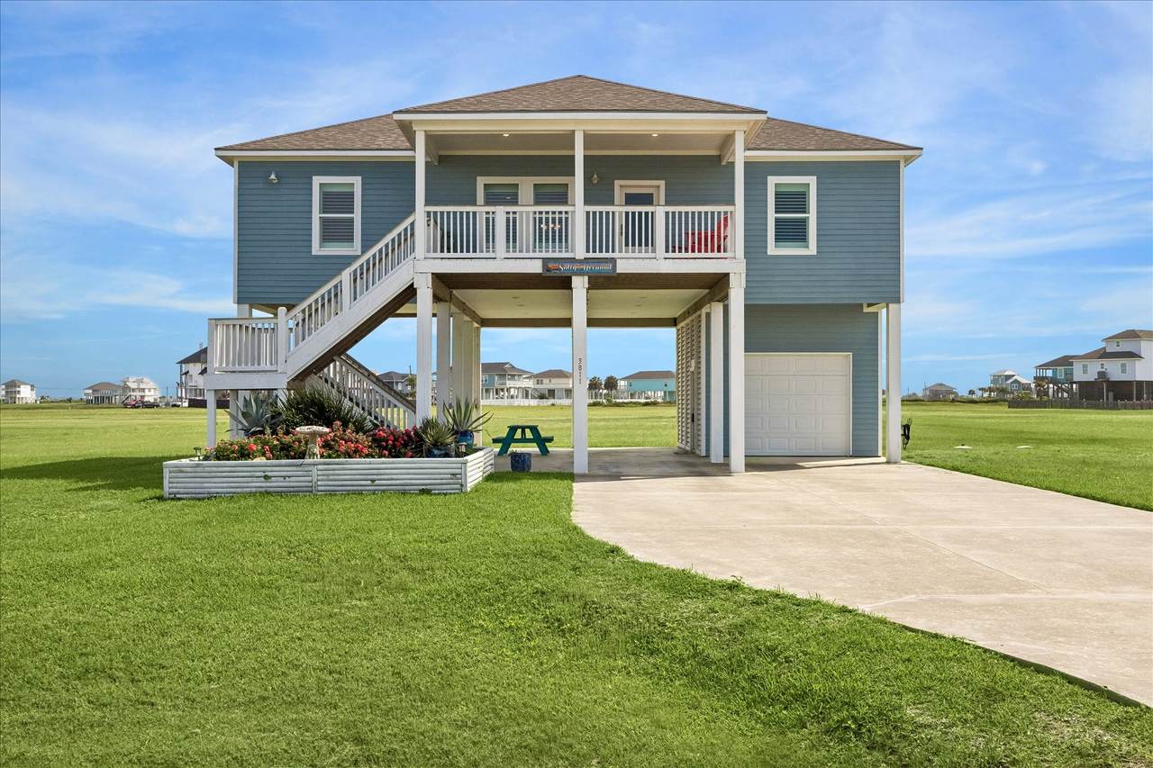 3811 Kiva Road - Photo 1