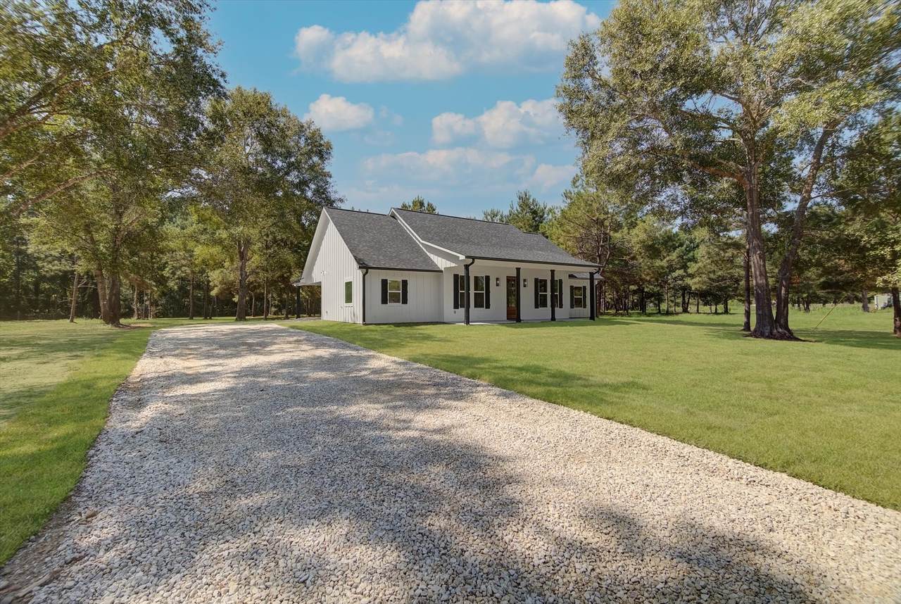 124 County Road 3015 - Photo 1
