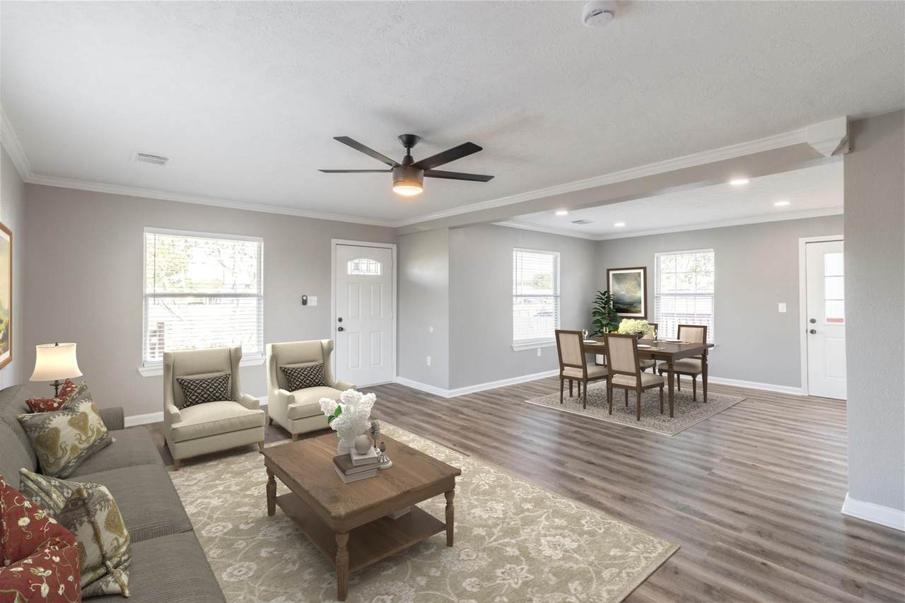 725 10th Street - Photo 1
