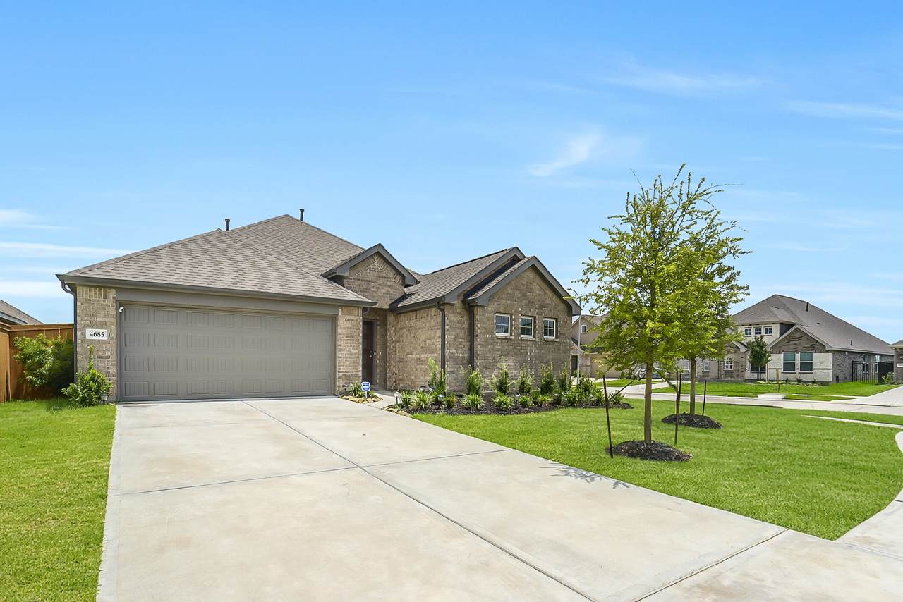 4685 Cleo Day Drive - Photo 1