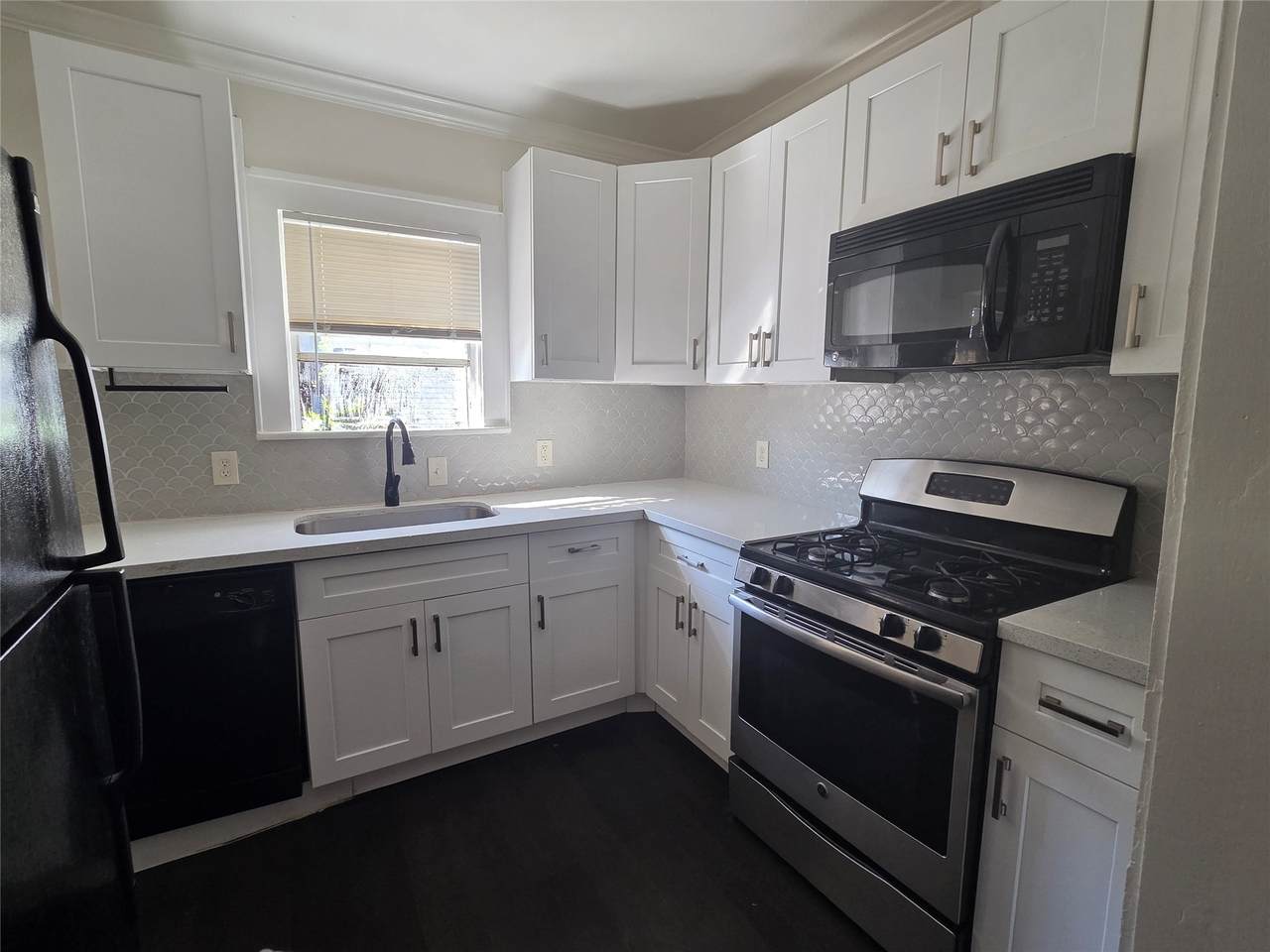 114 Canton Street - Photo 1