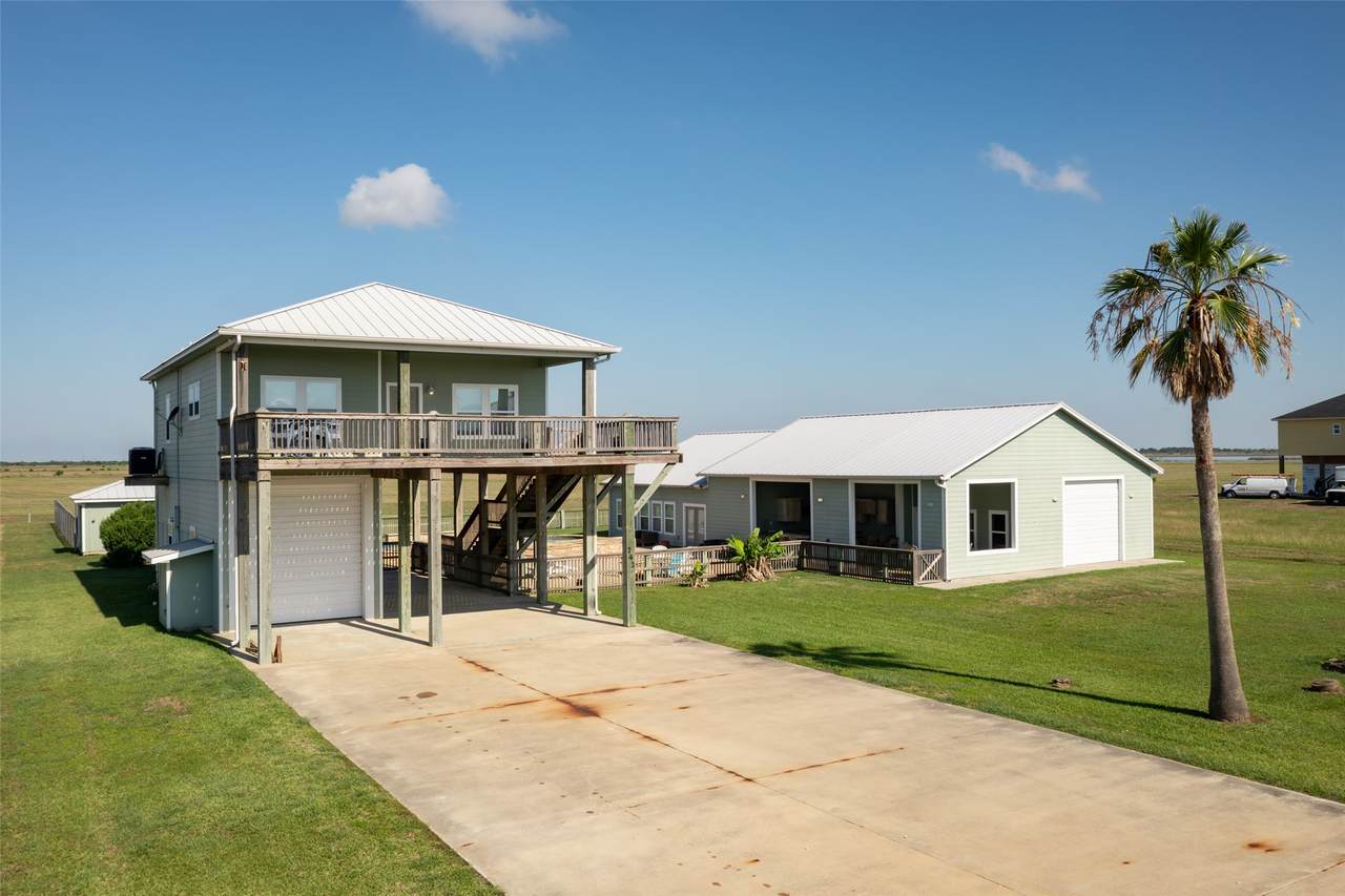 742 Bay Drive - Photo 1