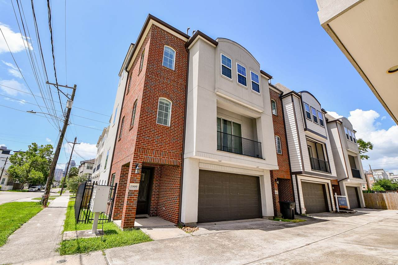 1909 Hickory Street - Photo 1