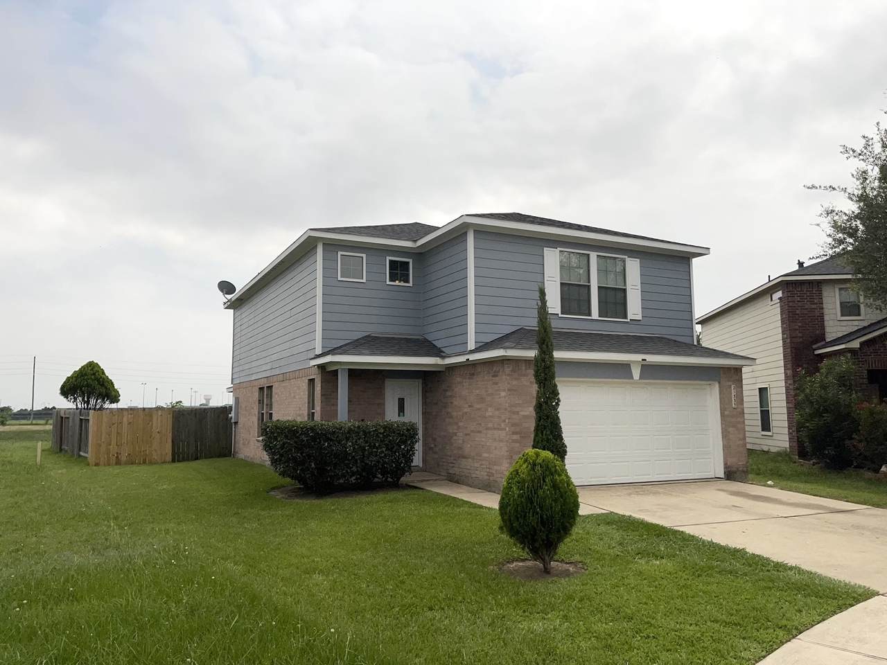 21335 Finbury Oaks Lane - Photo 1