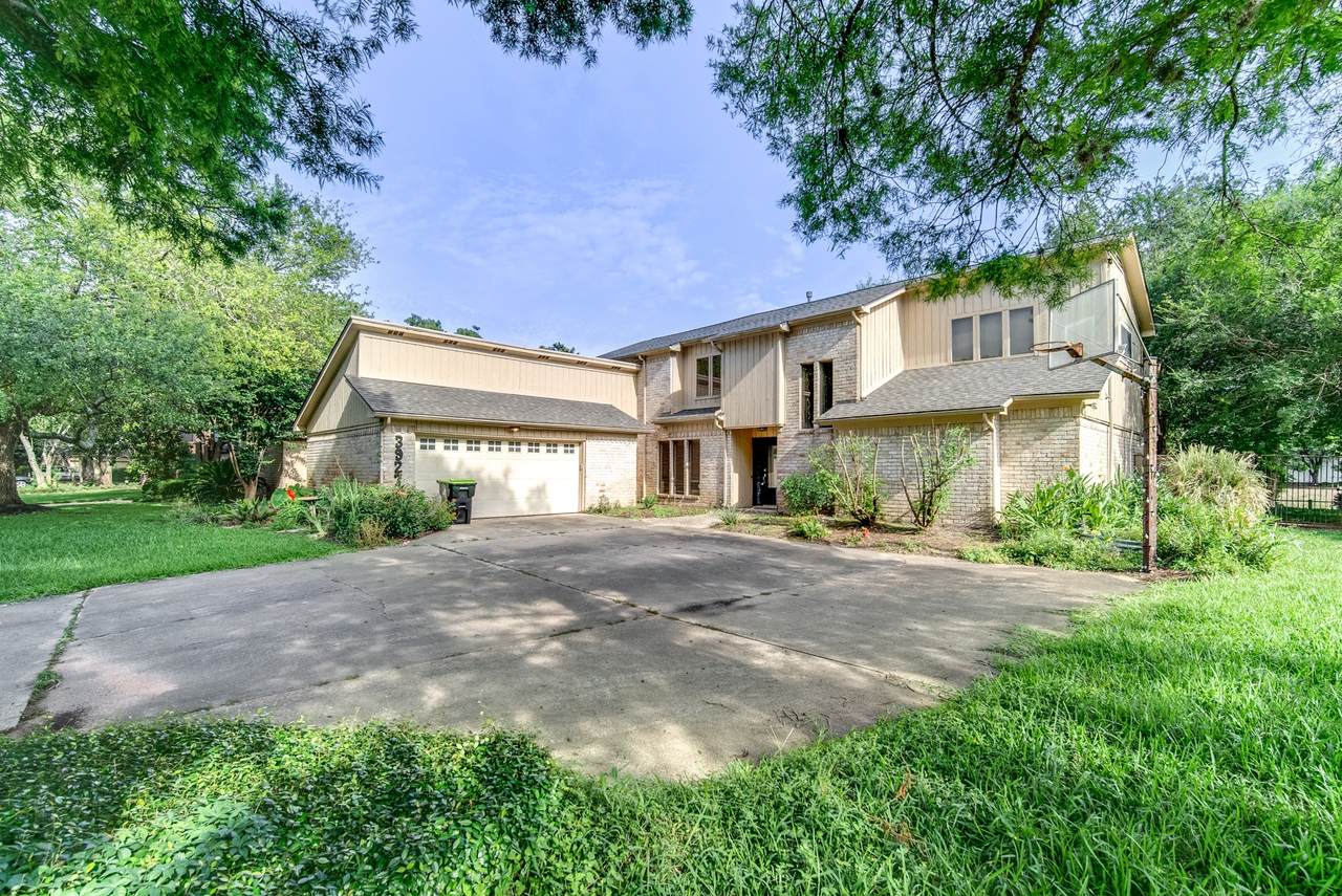 3927 Pleasant Valley Drive - Photo 1