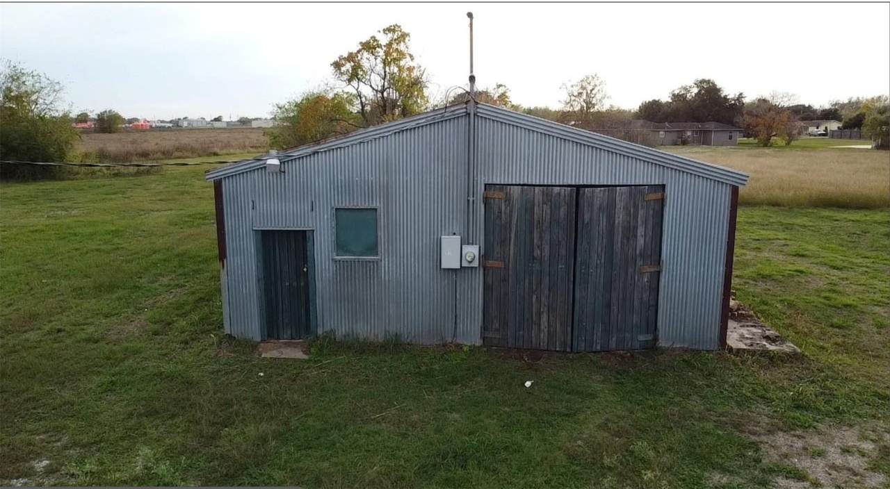 2838 Old Lane City Road - Photo 1