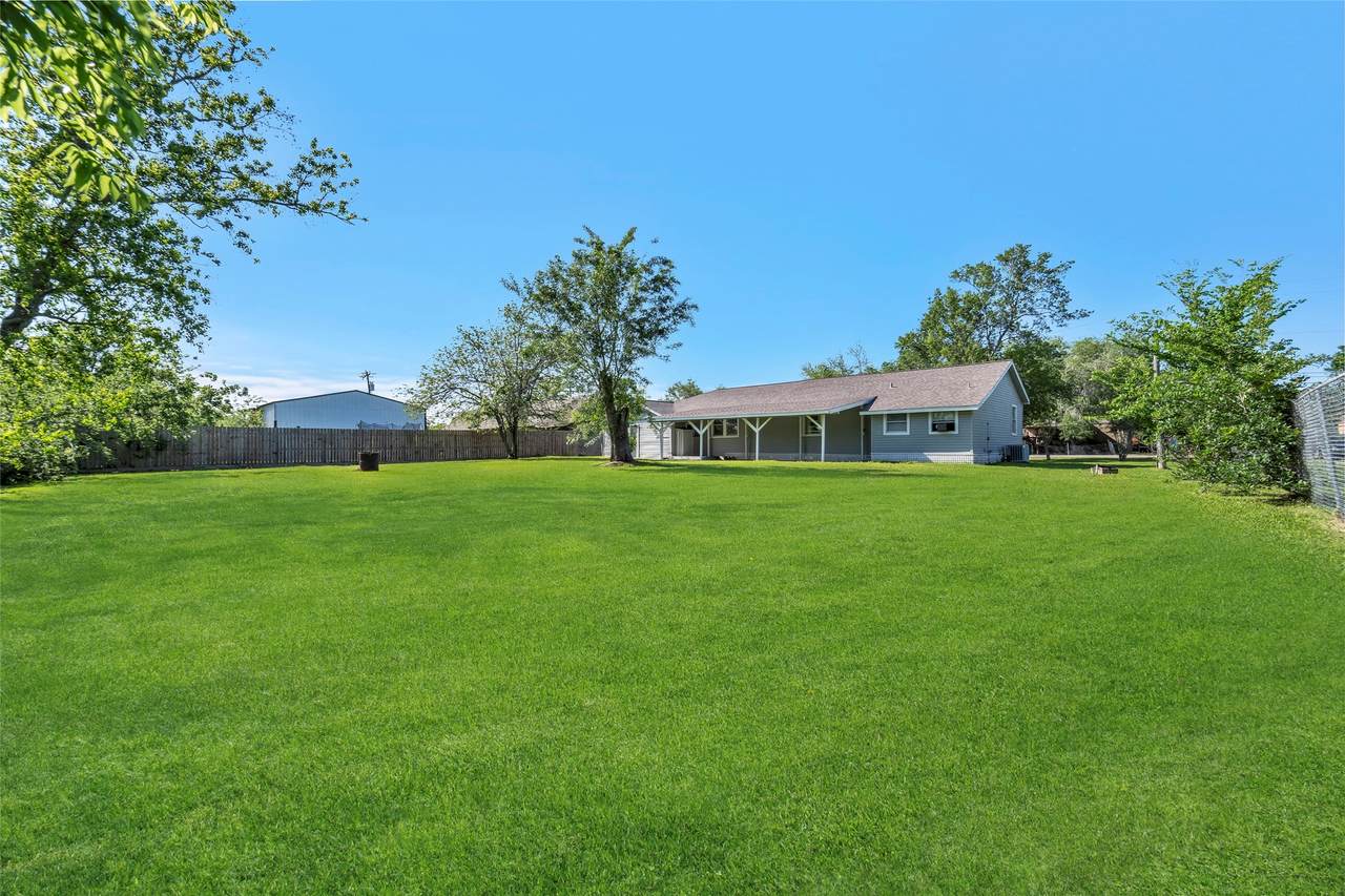 7506 Bluebonnet Street - Photo 1