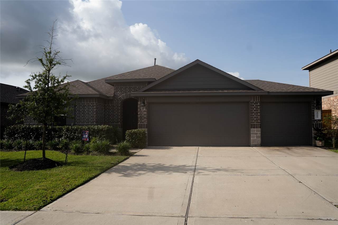 1008 Llano Trail - Photo 1