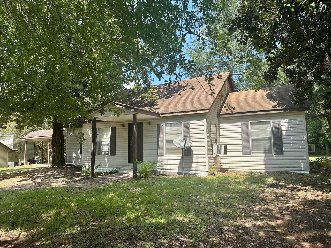 1505 Houston Avenue - Photo 1
