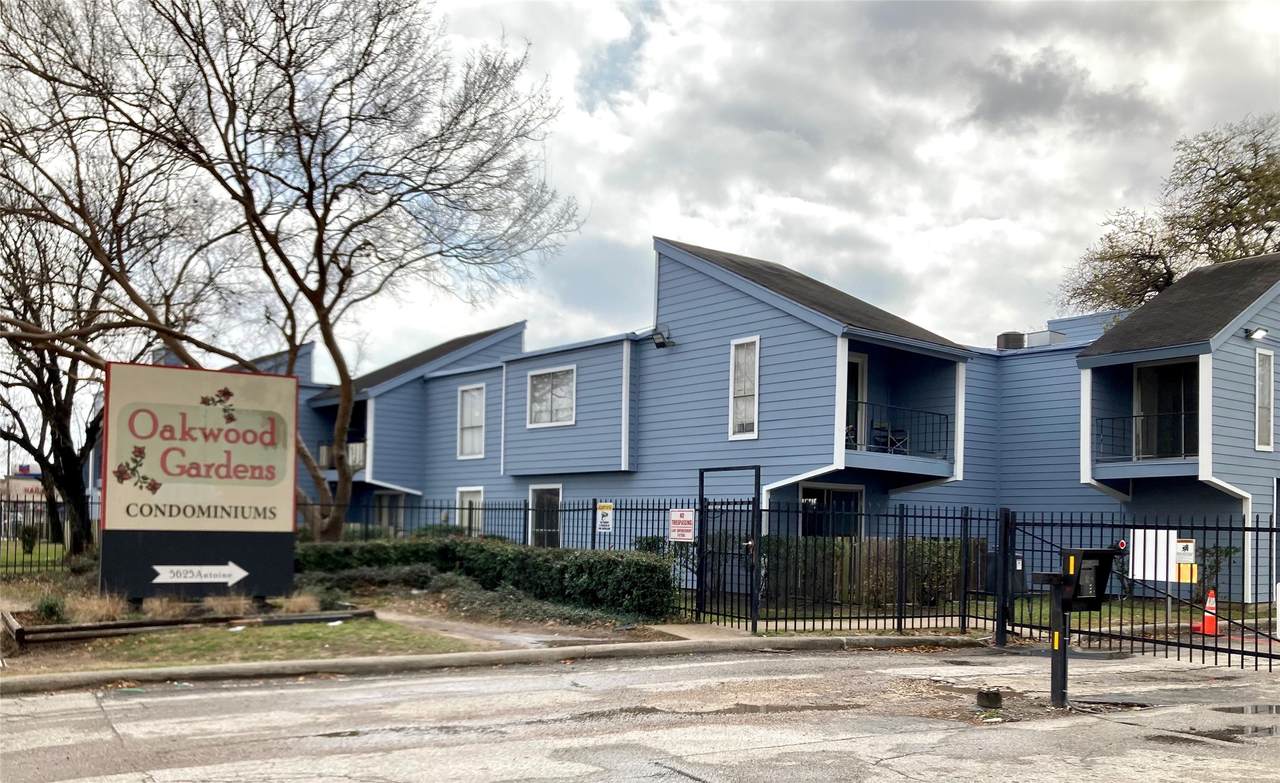 5625 Antoine Drive - Photo 1