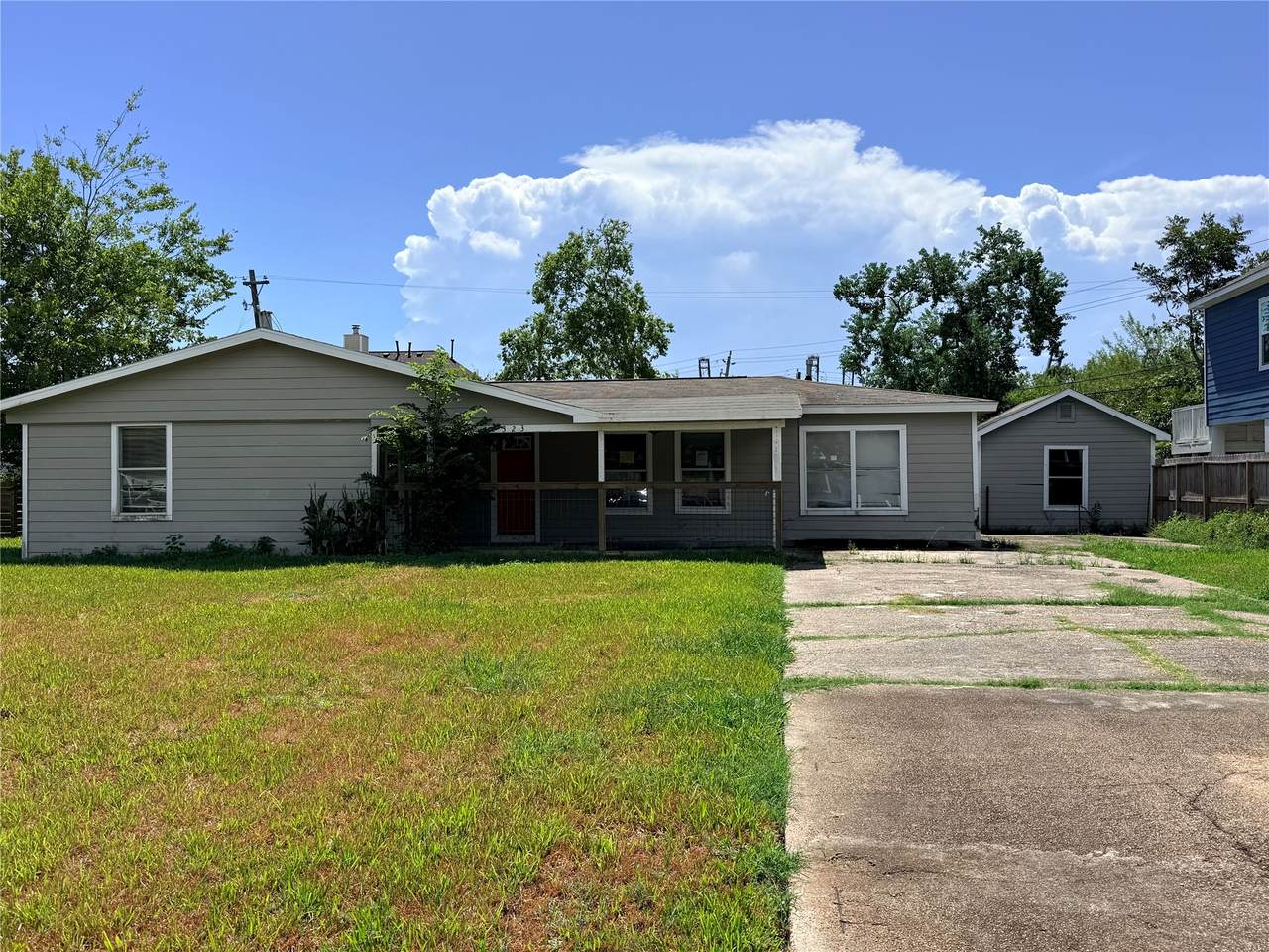323 Seagrove Street - Photo 1