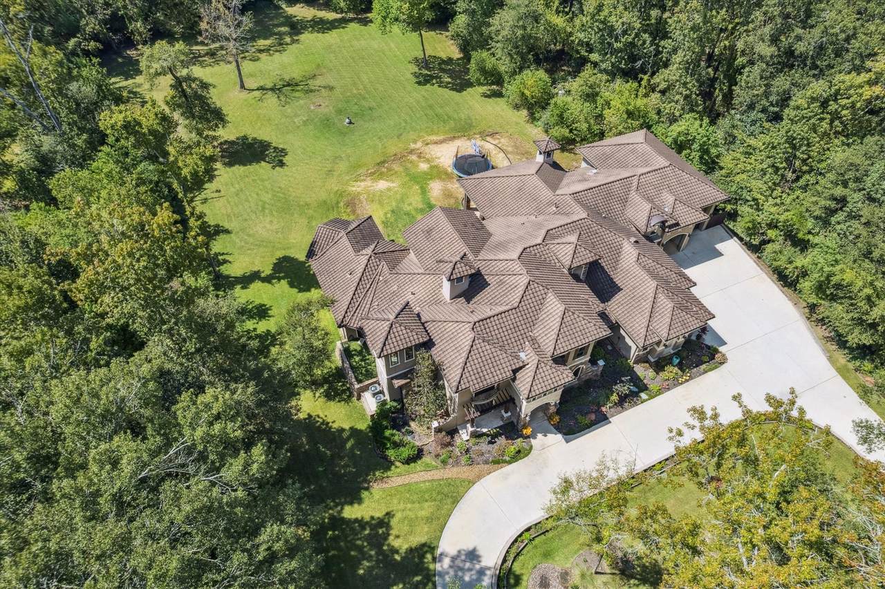 7373 Teaswood Drive - Photo 1