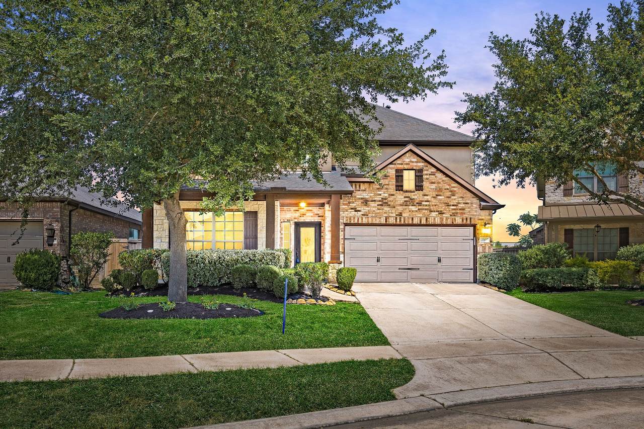 27106 Cottage Stream Lane - Photo 1