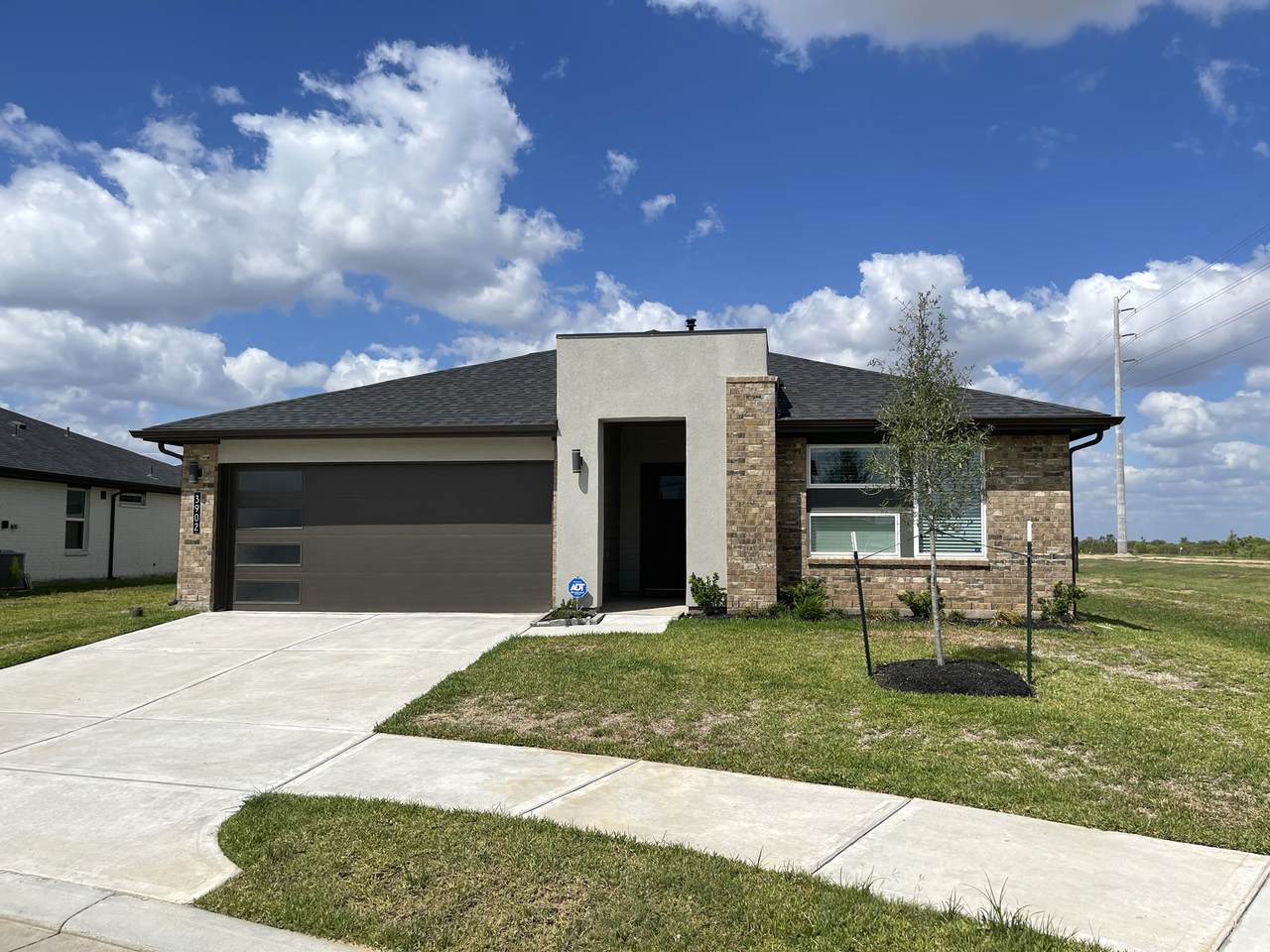 3902 Itzle Island Court - Photo 1