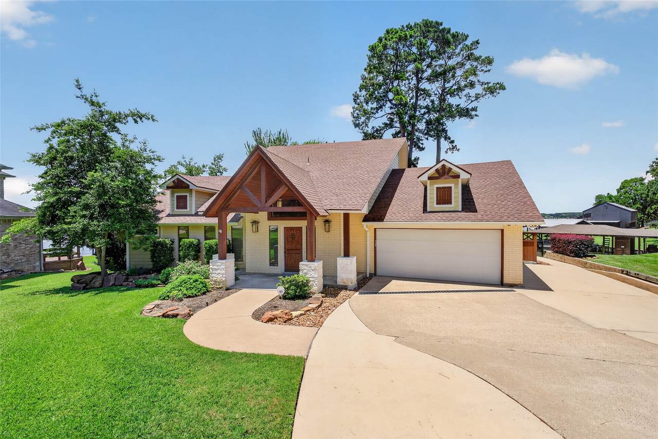 495 Wildwood Drive - Photo 1