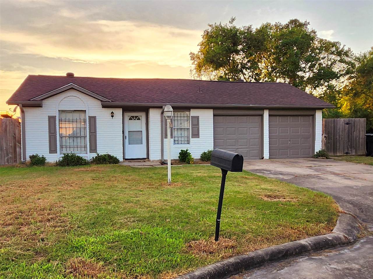 12110 Murr Way - Photo 1