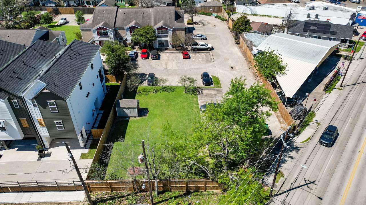 4501 N Main Street - Photo 1