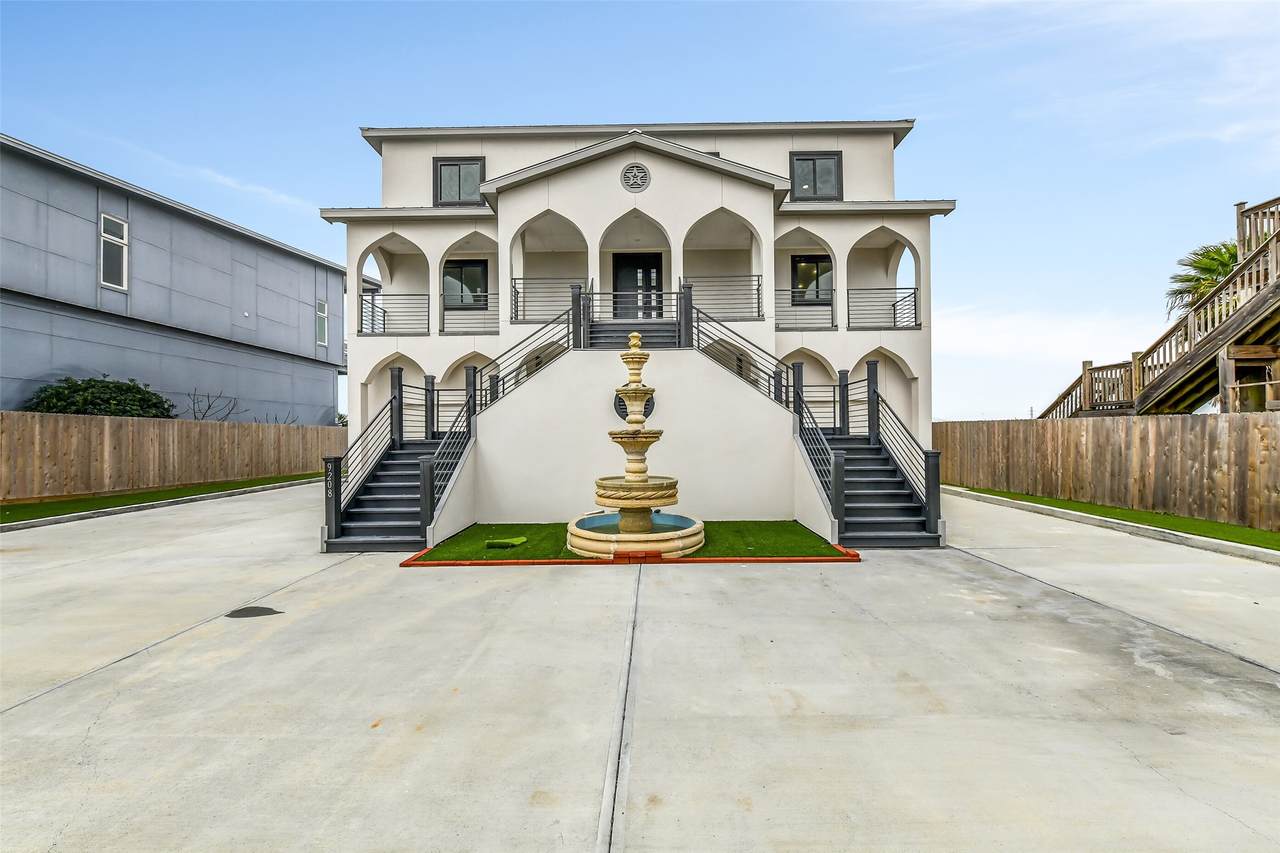9208 Bay Road - Photo 1