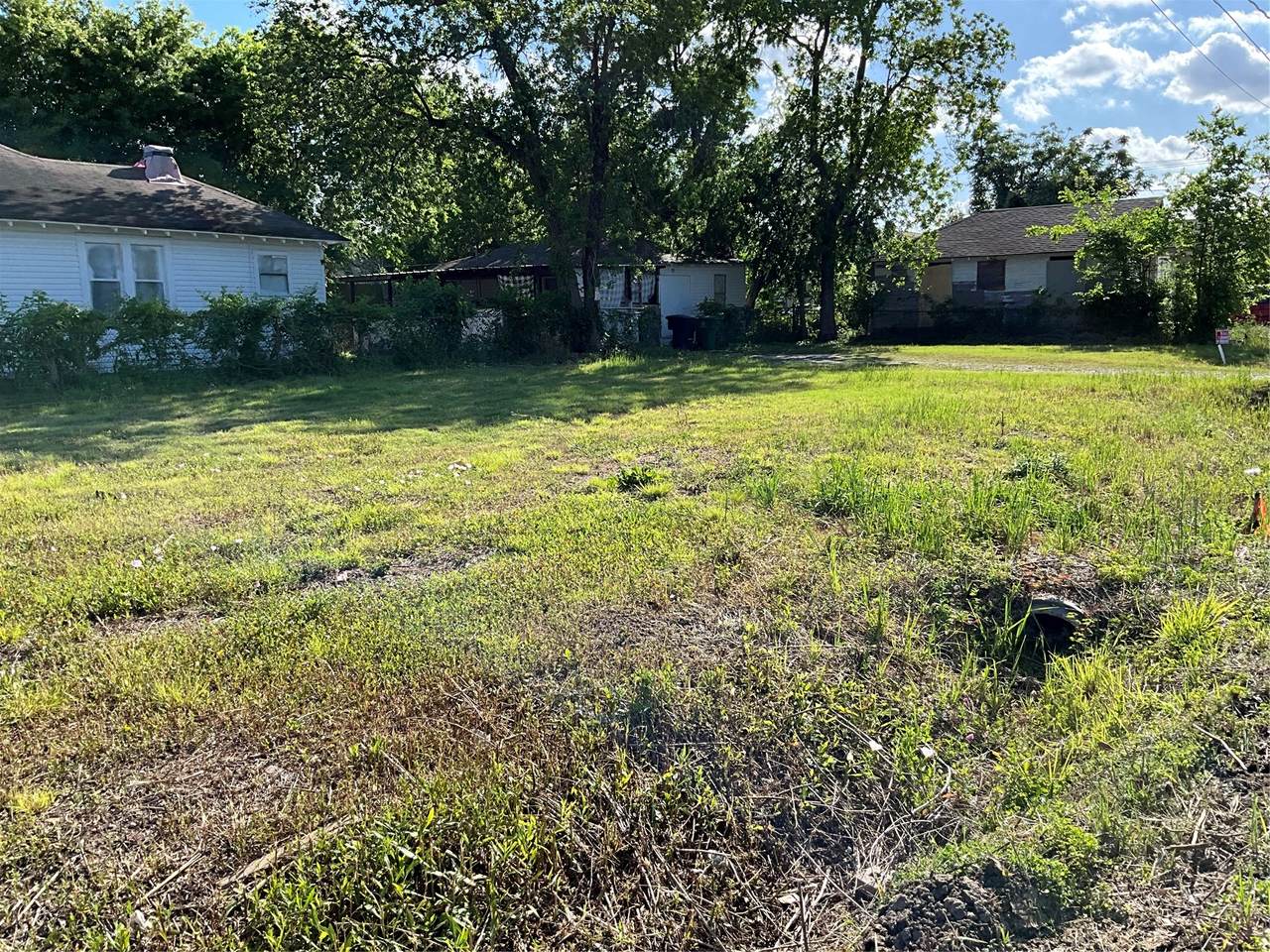 3620 Farmer Street - Photo 1