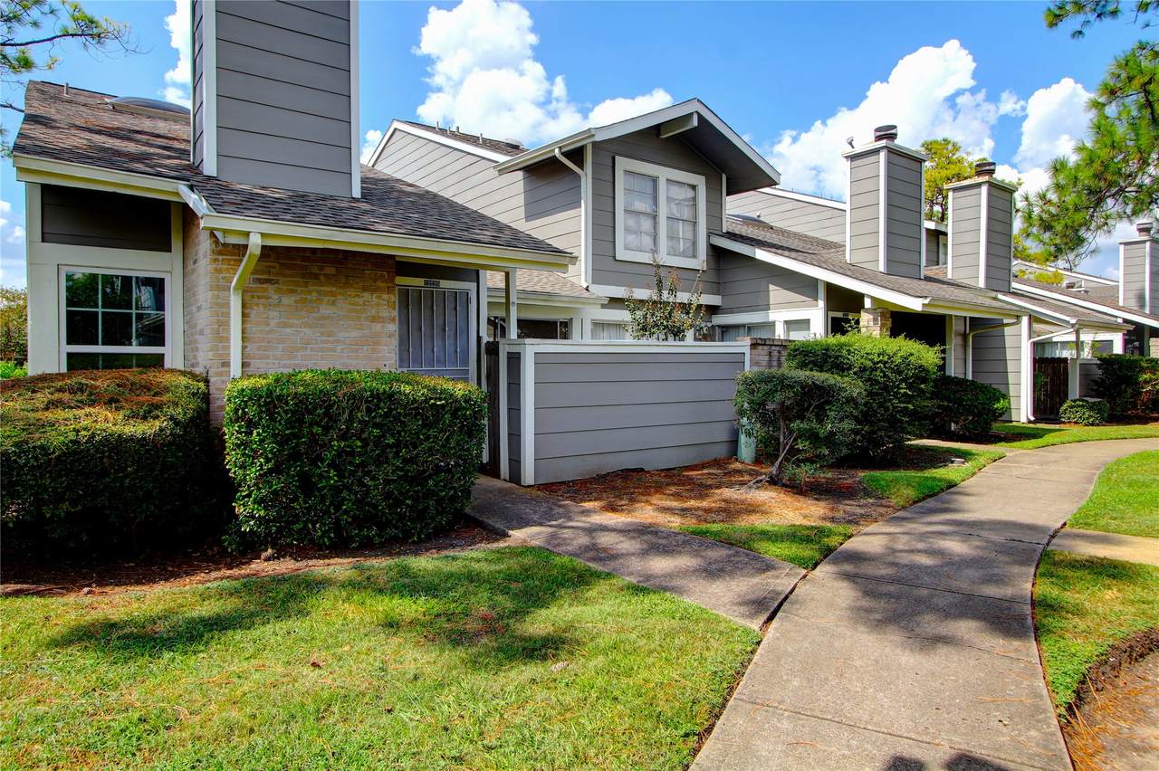 12220 Coppertree Lane - Photo 1