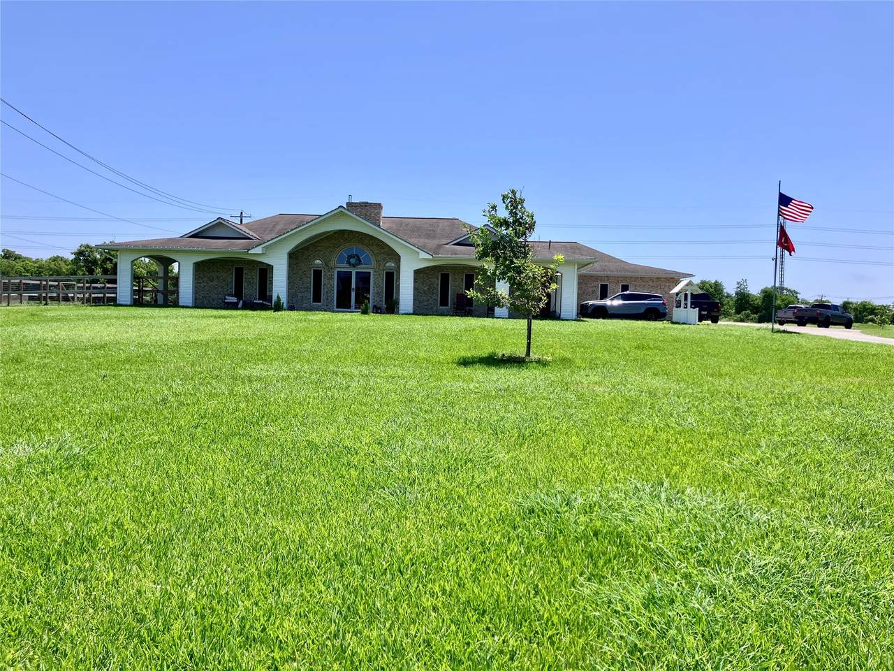 620 34th Street - Photo 1