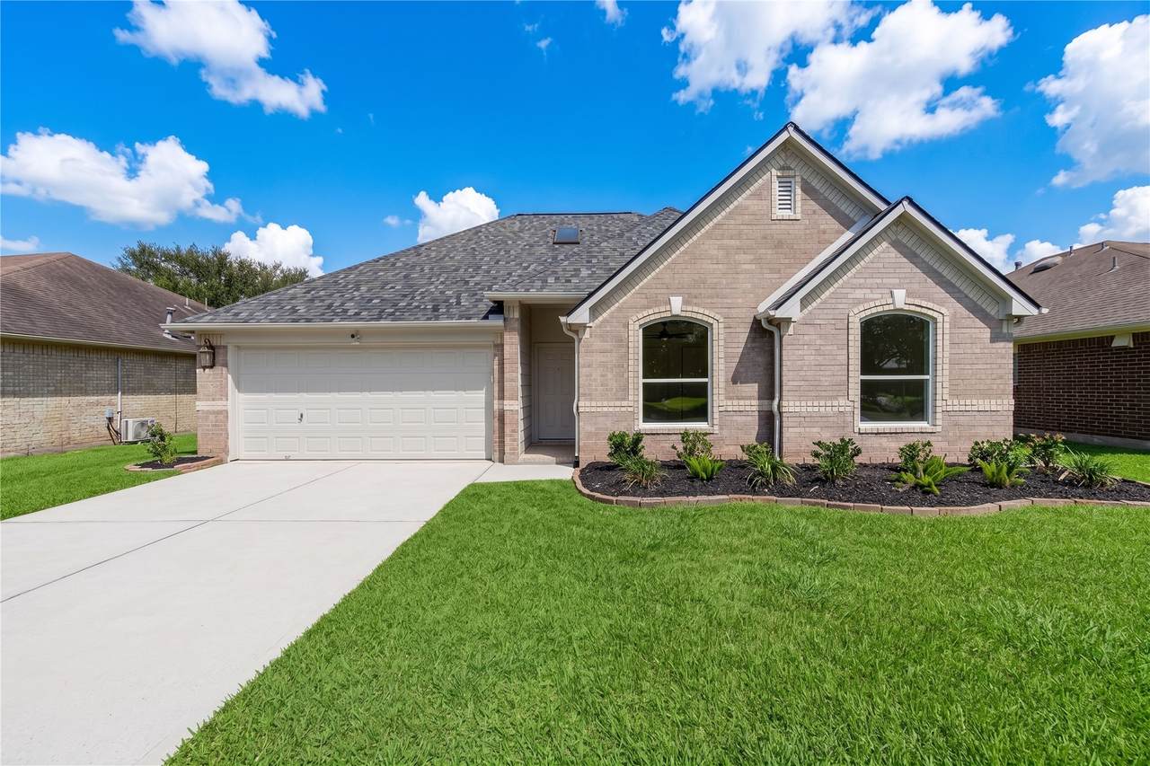 119 Willoughby Court - Photo 1