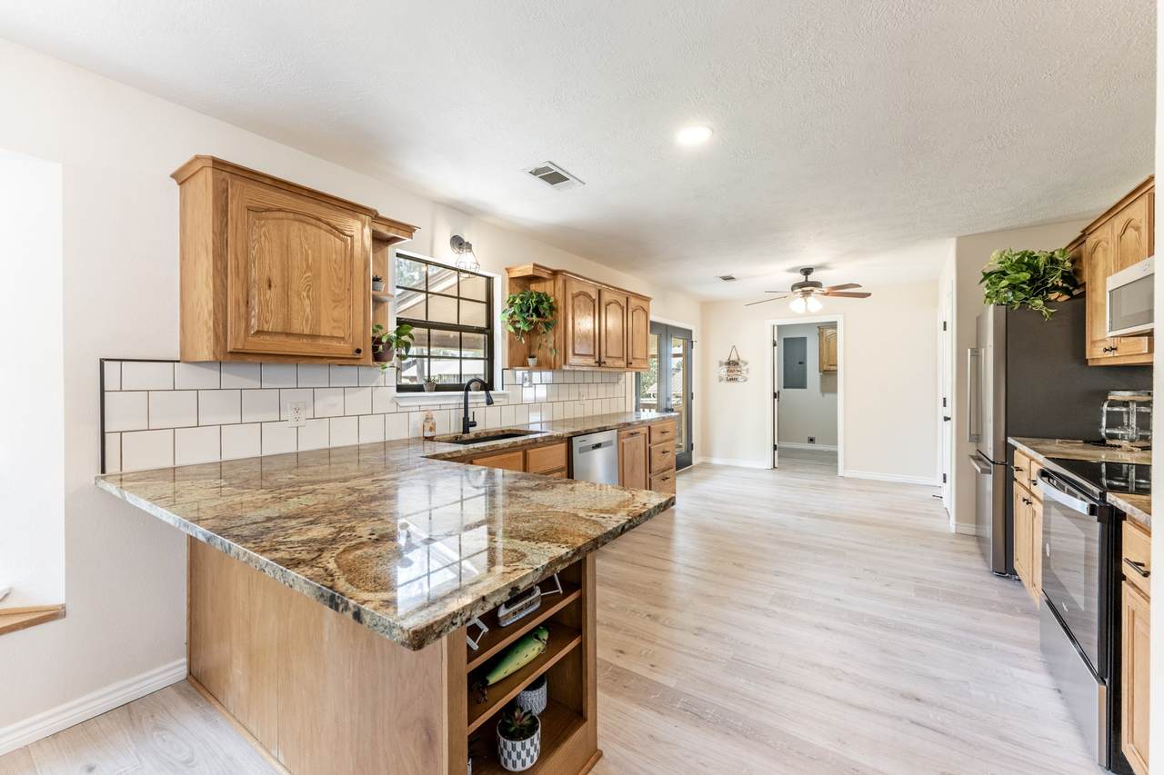 71 Key Largo Loop - Photo 1