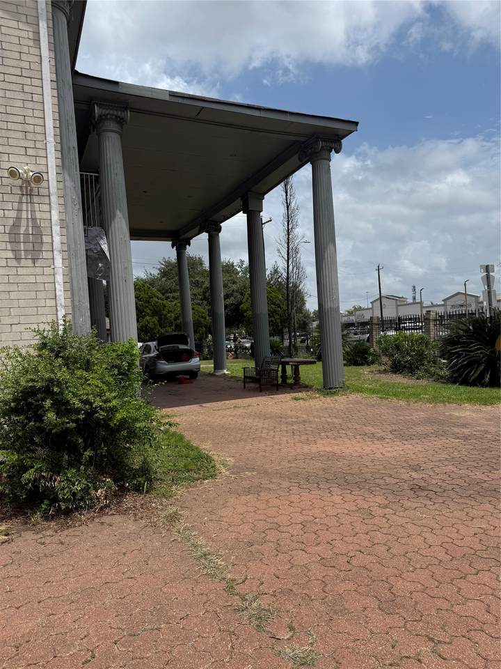 8528 Beechnut St Street - Photo 1