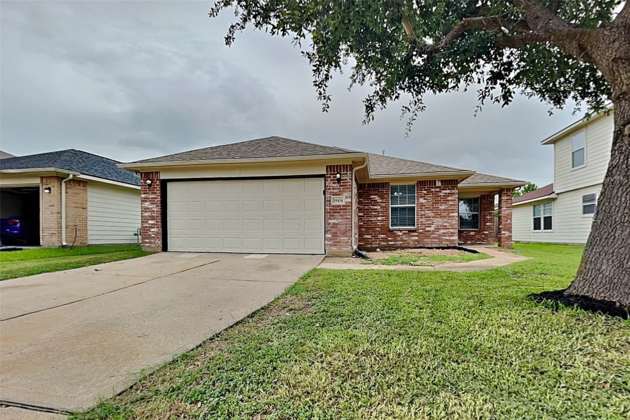 19434 Buckland Park Drive - Photo 1