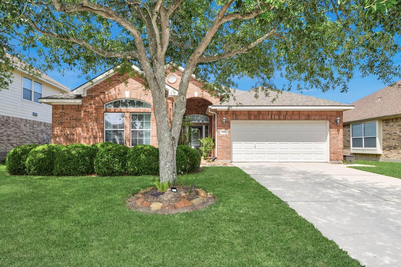 945 Autumn Brook Street - Photo 1