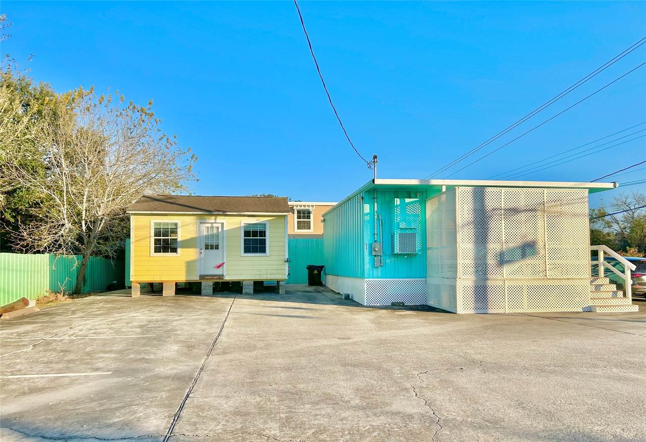 927 27th Street - Photo 1